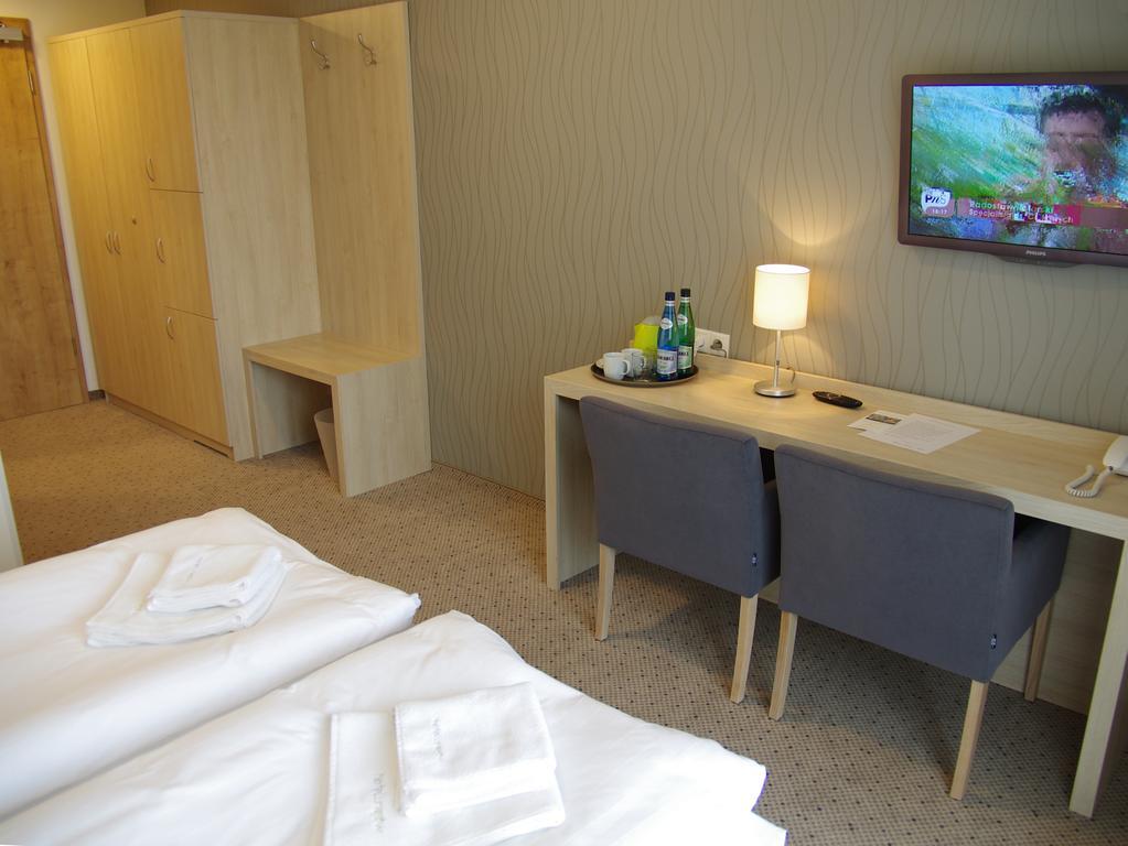 Hotel Унеюв Екстер'єр фото