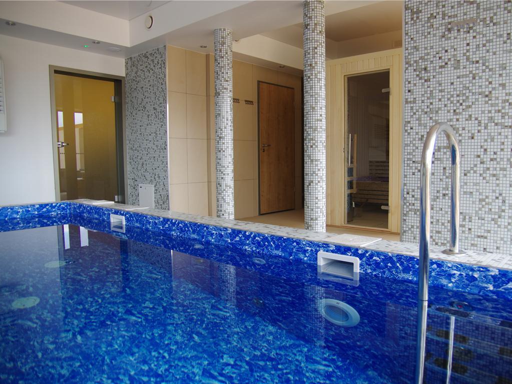 Hotel Унеюв Екстер'єр фото